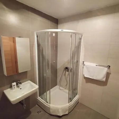 452 Sa Pogledom Na Stazu Vucko Private Host Apartment
