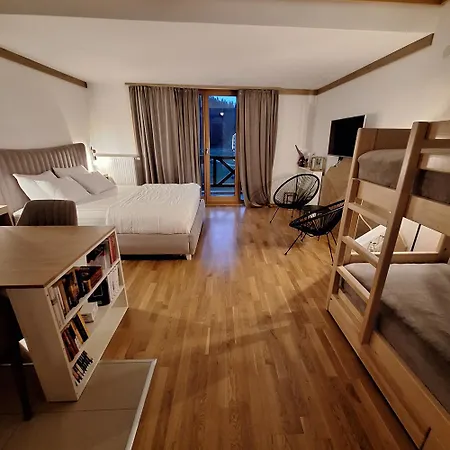 Vucko, Depandans, U452 Sa Pogledom Na Stazu - Private Host Jahorina