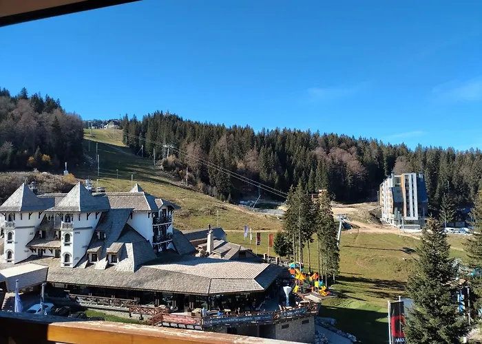 Vucko, Depandans, U452 Sa Pogledom Na Stazu - Private Host Apartment