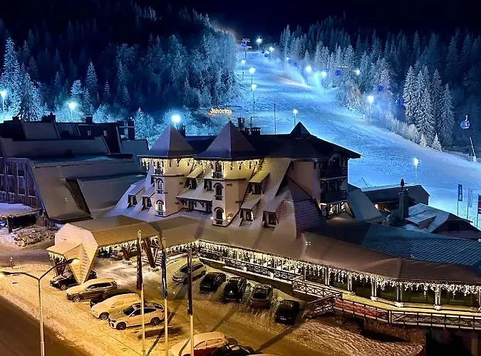 Apartment Vucko, Depandans, U452 Sa Pogledom Na Stazu - Private Host