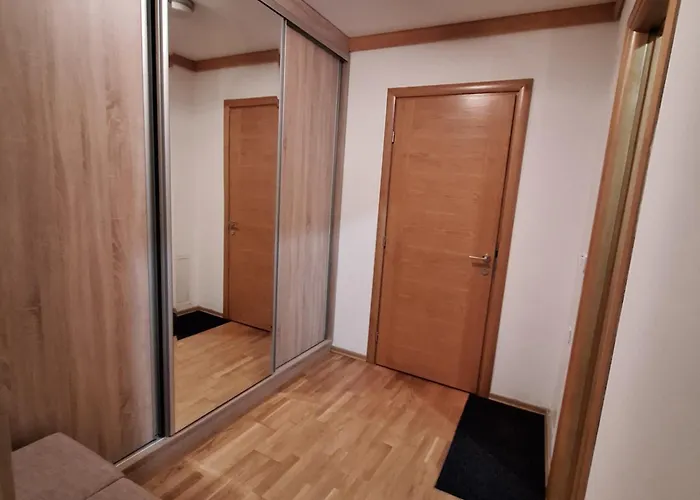 Vucko, Depandans, U452 Sa Pogledom Na Stazu - Private Host Apartment Jahorina